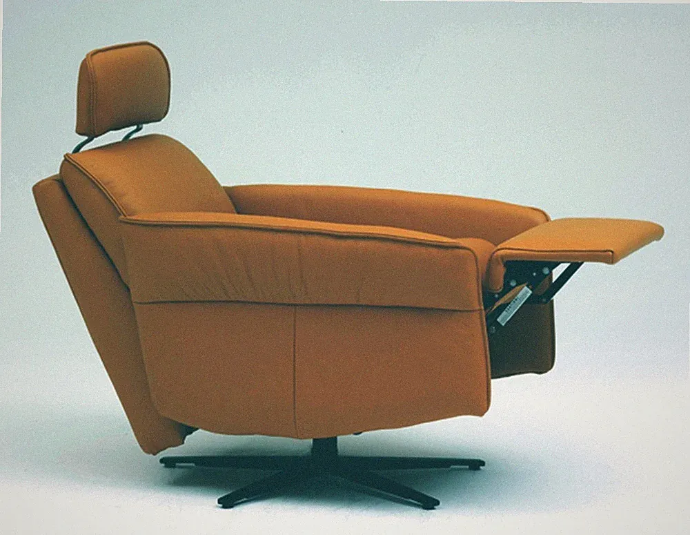 Himolla Aura Leather Recliner Chair with Adjustable Headrest - Cognac Leather